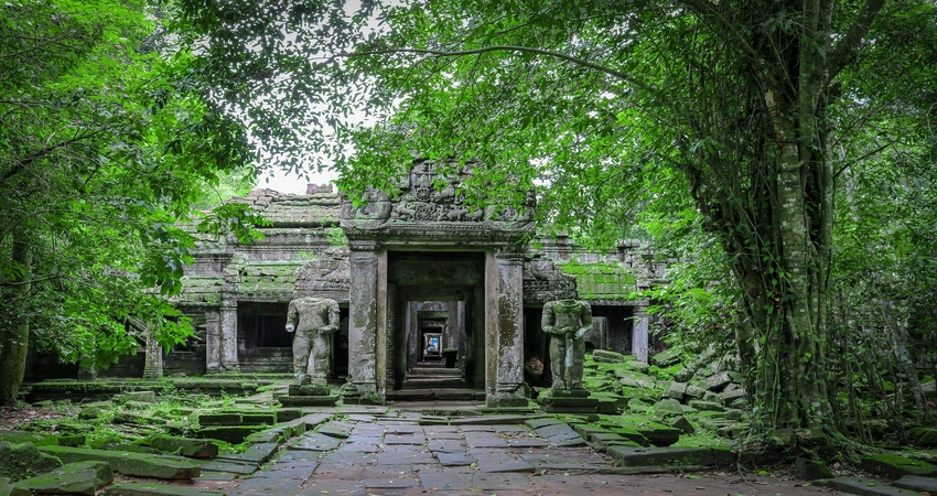 Banteay Srei and Grand Circuit Temples